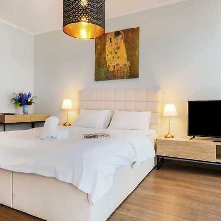 Aparthotel Tower Wrocław Extérieur photo