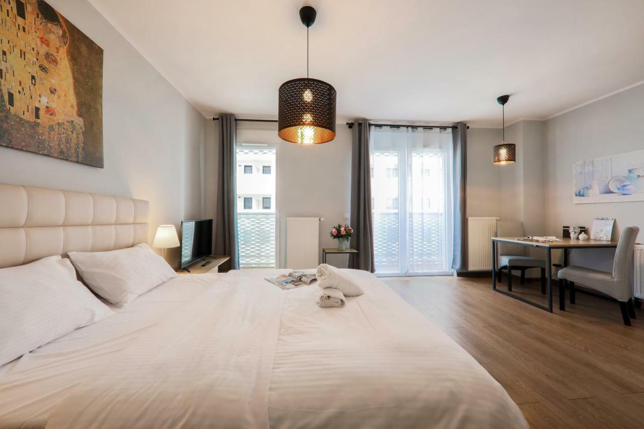 Aparthotel Tower Wrocław Extérieur photo